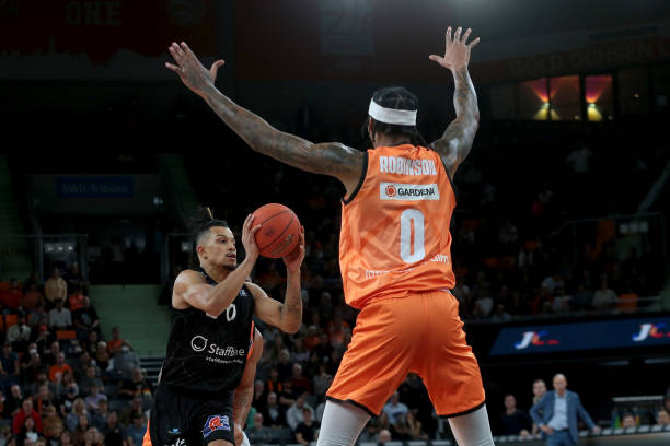 兰乃至整个 兰乃至整个