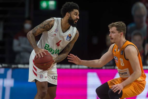 高强度的比 高强度的比